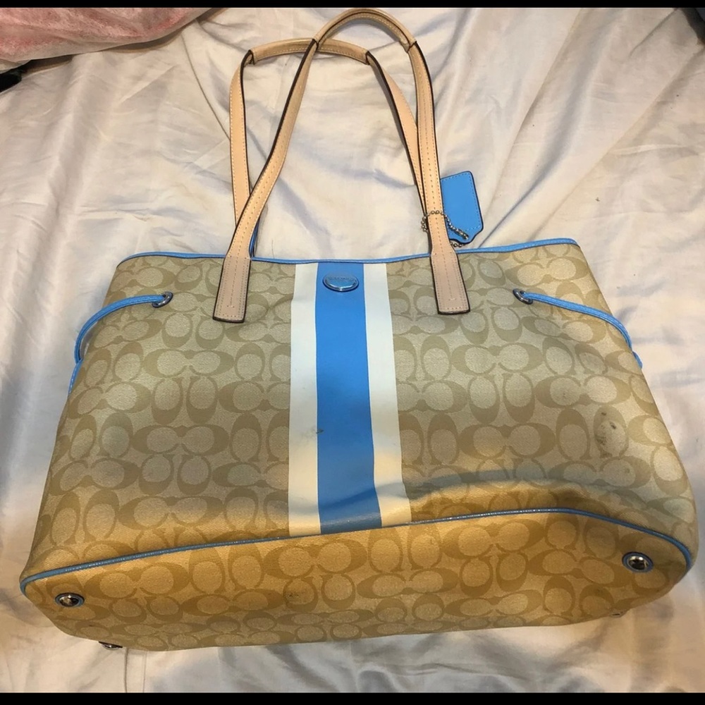 Coach Tote leather